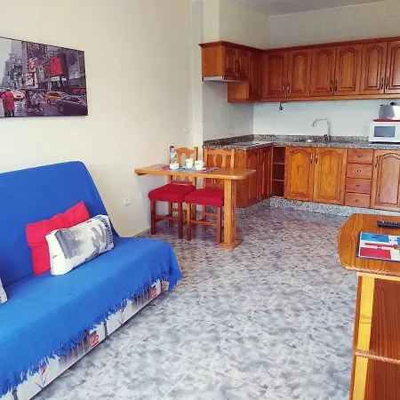 La Apartment *