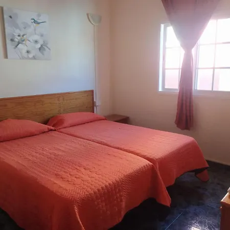 La Apartment *
