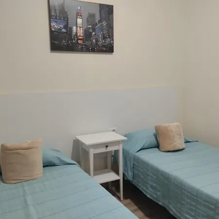 Apartment La *
